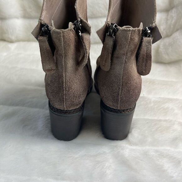 Sbicca Vintage Collection leather distressed suede light brown ankle boo… - Picture 4 of 10